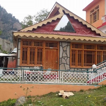 Manila Huts Hotel Naran Buitenkant foto