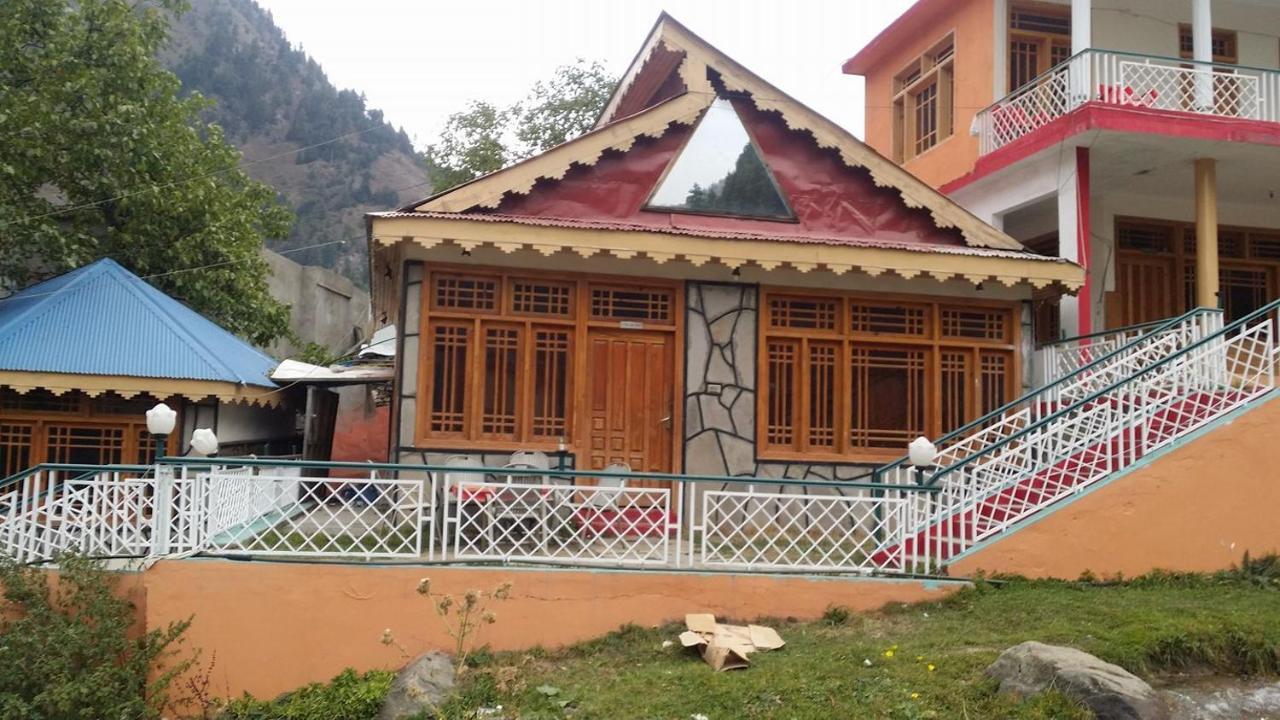 Manila Huts Hotel Naran Buitenkant foto