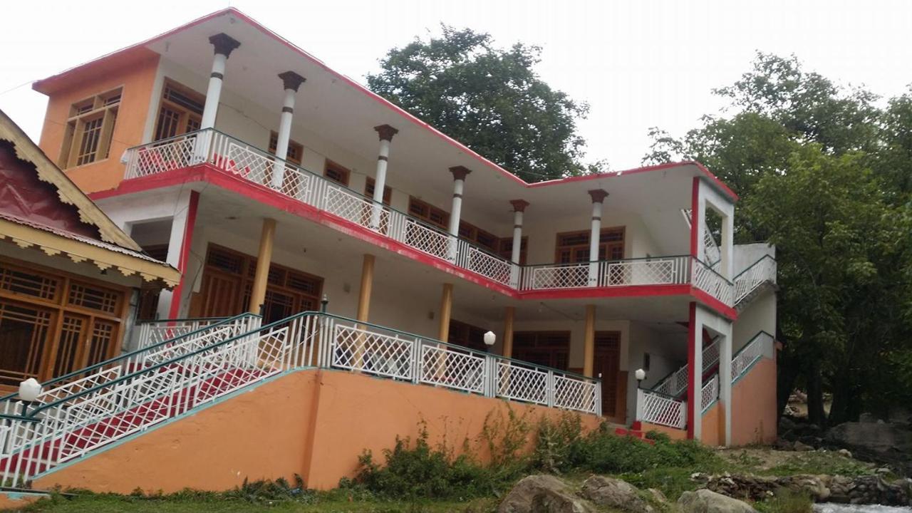 Manila Huts Hotel Naran Buitenkant foto